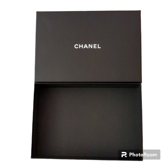 CHANEL Bags Chanel Box 25 X 725 X 25 Poshmark